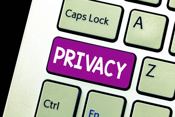 Word tekst intoetsen Privacy. Businessconcept voor recht om demonstratingal zaken en informatie als een geheim te houden — Stockfoto