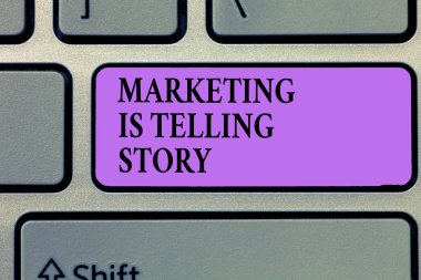 Pazarlama olduğunu hikaye gösterilen Not yazma. Marka ürün veya hizmet nefes hayat vitrine iş fotoğraf