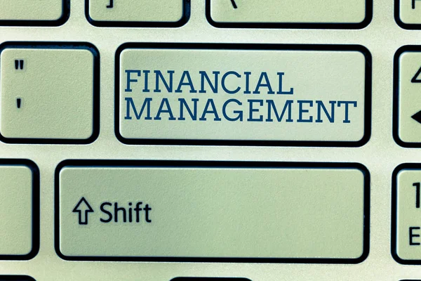 Escritura manual conceptual que muestra la Gestión Financiera. Foto de negocios que muestra una manera eficiente y efectiva de administrar dinero y fondos — Foto de Stock