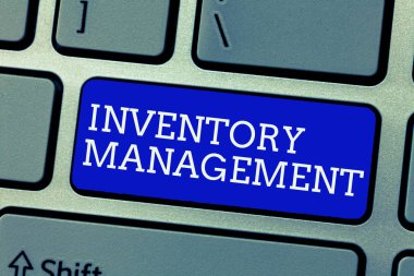 Envanter Yönetimini gösteren kavramsal el yazısı. Ticari fotoğraf sergisi Stokları ve Fiyatları Denetleme