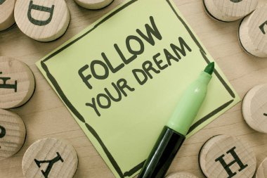 Kavramsal el yazma Your Dream izleyin gösterilen. Hedeflerinize yaşamak istediğin hayat izle vitrine iş fotoğraf