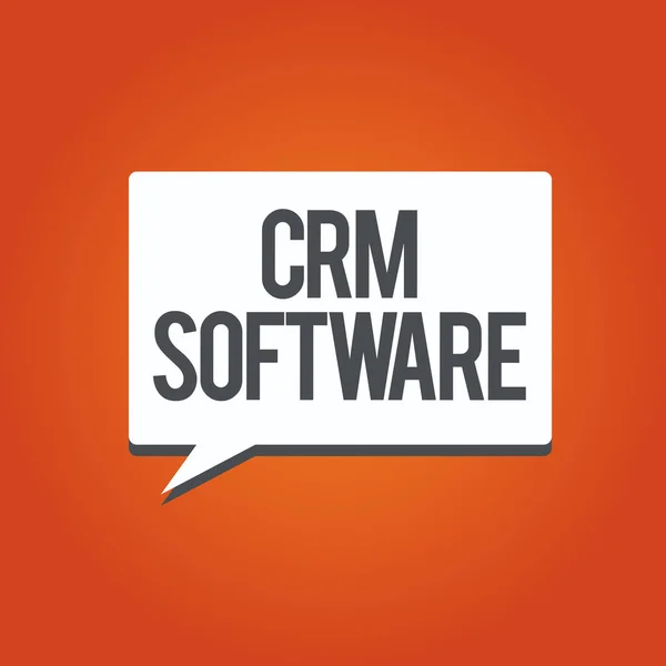 Запис нотатки, що показує Crm Software. Бізнес-фотографії, що демонструють аналіз відносин з клієнтами, що використовуються для взаємодії з клієнтами — стокове фото