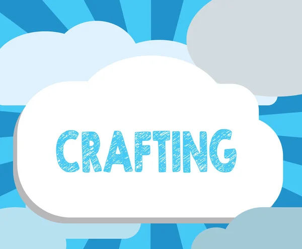 Schrijven van notitie weergegeven: Crafting. Zakelijke foto presentatie van activiteit of hobby van het maken van decoratieve artikelen door hand met behulp van tools — Stockfoto