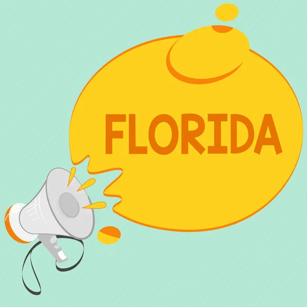 Escribiendo una nota que muestra Florida. Foto de negocios mostrando Estado en la región sureste de Estados Unidos Lugar soleado Playas —  Fotos de Stock