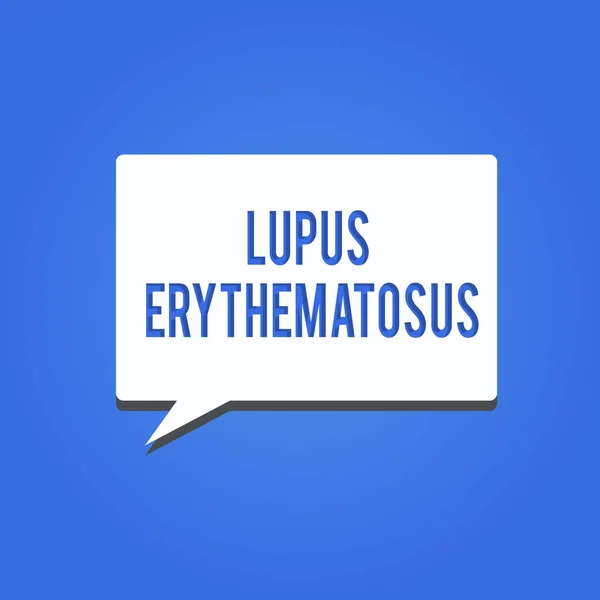 Слово писать текст Lupus Erythematosus. Бизнес-концепция воспалительного состояния, вызванного аутоиммунным заболеванием — стоковое фото