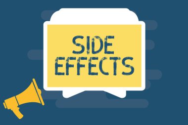 Yan etkileri yazma el yazısı metin. Bir ilaç ve tedavi istenmeyen bir negatif reaksiyon anlam kavramı