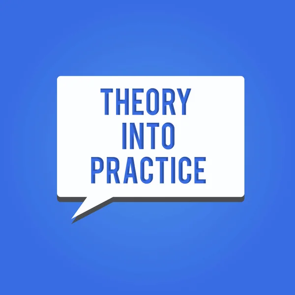 Texttheorie in die Praxis umsetzen. Geschäftskonzept zum praktischen Lernen wendet Wissen in die reale Situation an — Stockfoto