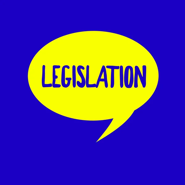 Segno di testo che mostra la legislazione. Foto concettuale Legge o serie di leggi suggerite da un parlamento governativo — Foto Stock