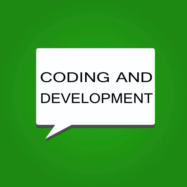 Пишу записку, показывающую кодирование и развитие. Программирование Построение простых сборочных программ — стоковое фото