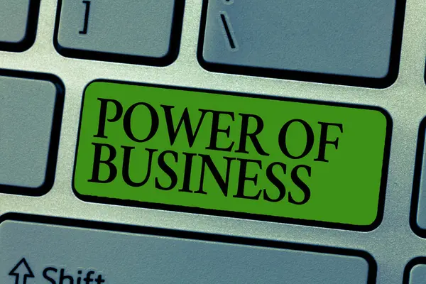 Написание текста "Сила бизнеса". Бизнес-концепция Способность влиять на коллег для достижения целей — стоковое фото