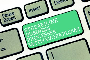 Kavramsal el düzene iş süreçleri ile iş akışı gösterilen yazma. İş fotoğraf metin bilgisayar sosyal medya işleme klavye bilgisayar ileti tuş takımı fikir oluşturmak için niyet.