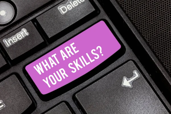 Konzeptionelle Handschrift, die zeigt, was deine Fähigkeiten sind. Business-Foto präsentiert erzählen Sie uns Ihre Fähigkeiten Wissen Erfahrung Tastatur Schlüssel Absicht, Computer-Nachricht Idee zu erstellen. — Stockfoto