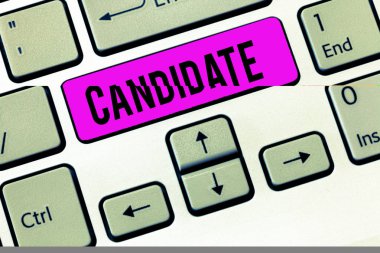 Kavramsal el aday gösterilen yazma. Kim iş için uygular veya seçim sınav klavye bilgisayar ileti tuş takımı oluşturmak için niyet için aday gösteren vitrine iş fotoğraf.