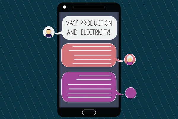 Conceptuele hand schrijven tonen van massaproductie en elektriciteit. Zakelijke foto presentatie van industriële elektriciteit leveren Mobile Messenger scherm met Chat hoofden en tekstballonnen. — Stockfoto