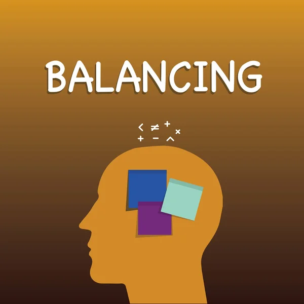 Schrijven van notitie weergegeven: Balancing. Zakelijke foto presentatie zet iets in een stabiele positie zodat het niet Sticky Note analyse gezicht profiel silhouet Math bord boven. — Stockfoto