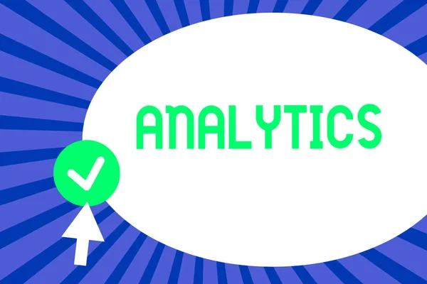 Escritura manual conceptual que muestra Analytics. Texto de la foto de negocios análisis computacional sistemático de estadísticas de datos o infos Flecha presionando apuntando al botón redondo Toca la punta de flecha . — Foto de Stock