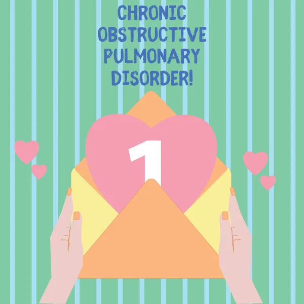 Note d'écriture montrant le trouble pulmonaire obstructif chronique. Photo d'affaires montrant le traitement médical de la maladie nécessaire analyse Hu femelle main tenant enveloppe coeur sortir . — Photo