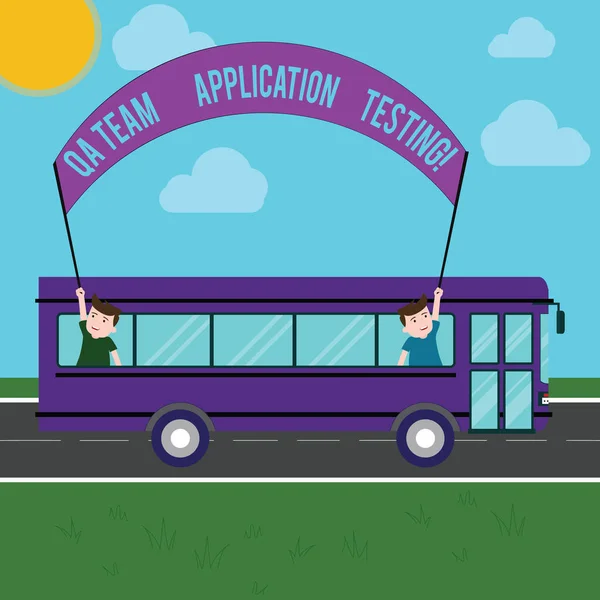 Segno di testo che mostra Qa Team Application Testing. Foto concettuale Domanda e risposte per testare il software Two Kids Inside School Bus Holding Out Banner with Stick on a Day Trip . — Foto Stock