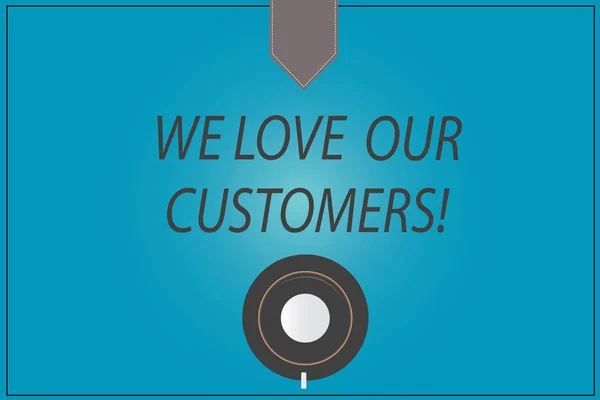 텍스트 우리 사랑 우리의 고객을 쓰는 단어. 고객 좋은 고객 서비스 커피 컵 접시 탑 뷰 사진 빈 색상 스냅 플래너에 대 한 감사에 대 한 비즈니스 개념. — 스톡 사진