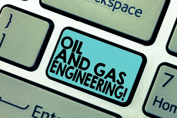 オイルおよびガス工学を示すテキスト記号。概念的な写真石油会社工業プロセス エンジニア キーボード キーのキーパッドのアイデアを押すとコンピューターのメッセージを作成する意図. — ストック写真