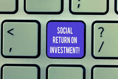 Sosyal yatırım getirisi gösterilen Not yazma. Bağış klavye bilgisayar ileti tuş takımı fikir oluşturmak için niyet kazanç parçası Invest vitrine iş fotoğraf.