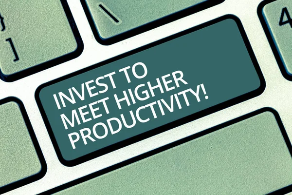 Почерк написания текста Invest To Meet Higher Productivity. Концепция означает делать инвестиции для роста бизнеса Клавиатура ключевых намерение создать компьютерные сообщения нажатием клавиатуры идея . — стоковое фото
