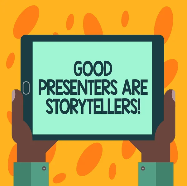 Escrever uma nota mostrando Good Presenters Are Storytellers. Exibição de fotos de negócios Grandes comunicadores contam histórias excelentes Análise de Hu Hand Holding Tablet Smartphone Display Unit photo . — Fotografia de Stock