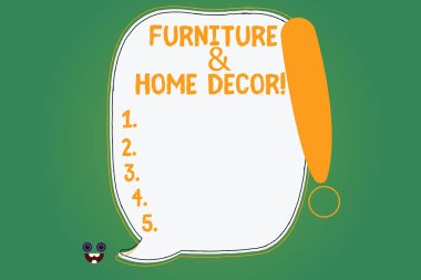 Mobilya ve ev dekorasyonu gösterilen Not yazma. İç tasarım yaratıcı modern ev dekorasyon boş renk konuşma balonu özetlenen ünlem işareti ile vitrine iş fotoğraf.