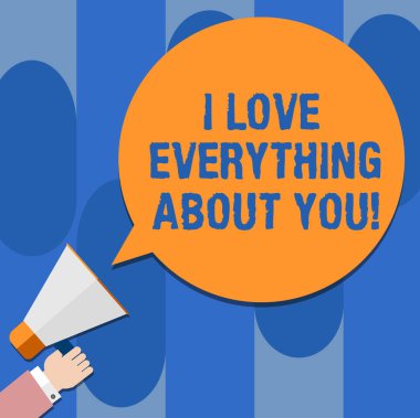 Ben aşk her şey hakkında size gösterilen Not yazma. Expressing roanalysistic hisler ve duygular Hu analiz el elinde megafon renk konuşma balonu vitrine iş fotoğraf.