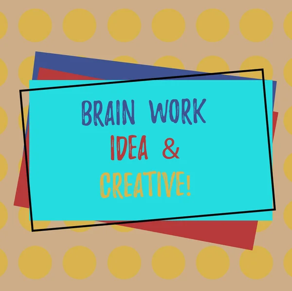 Uwaga: pisanie Wyświetlono mózgu pracy pomysł i Creative. Biznesowe zdjęcie prezentujący twórczość brainstorm innowacyjne myślenie stos z puste prostokątne opisane różnych kolorów papieru budowlane. — Zdjęcie stockowe