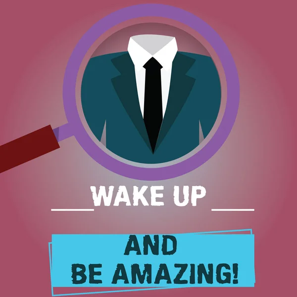 Wake Up ve olması şaşırtıcı gösterilen metin işareti. Kavramsal fotoğraf yükselmesini sağlar ve Parlatıcı başlatmak gün şu parlak büyüteç büyütme teftiş smokin ve etiket etiket altında fotoğraf ve. — Stok fotoğraf