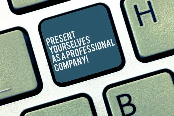 Word schrijven tekst aanwezig jezelf als een Professional Company. Businessconcept voor formele invoering van jezelf toets op het toetsenbord te willen maken van computer bericht, op idee van het toetsenbord te drukken. — Stockfoto
