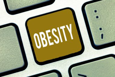 El yazısı metin obezite. Tıbbi durum vücut yağ fazlalığı anlam kavramı sağlık sorunu birikmiş