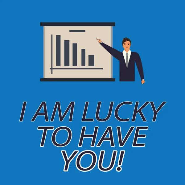 Tekst teken tonen ik ben Lucky To Have You. Conceptuele foto Expressing roanalysistic gevoelens en positieve emoties Man in het Business Suit permanent wijst een bord met staafdiagram kopie ruimte. — Stockfoto
