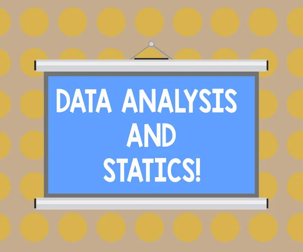 Scrittura di testi di parole Analisi dei dati e statica. Business concept for Chart graph analytics Informazioni statistiche Blank Portable Wall Hanged Schermo di proiezione per la presentazione di conferenze . — Foto Stock