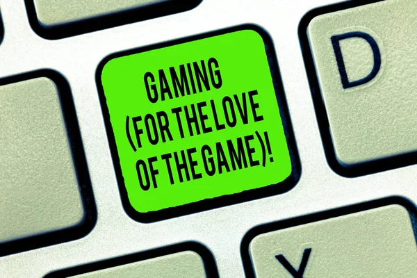 텍스트 게임에는 사랑의 새로운 엔터테인먼트 키보드 누르면 키패드 아이디어 컴퓨터 — 스톡 사진