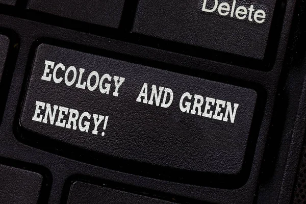 Writing Obs visar ekologi och grön energi. Företag foto skylta miljöskydd återvinning återanvänds ekologiska tangent avsikt att skapa dator meddelande genom att trycka på knappsatsen idé. — Stockfoto