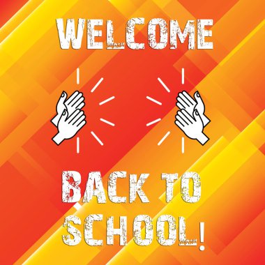 Hoş geldiniz için okula geri gösterilen Not yazma. Sınıf çalışma dönmek tekrar eğitim motivasyon Hu analiz eller alkışlar geometrik şekiller üzerinde ses ile vitrine iş fotoğraf