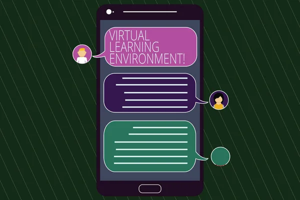 Konceptuella hand skriva visar virtuella lärmiljö. Företag foto text webbaserad plattform typ av utbildning teknik Mobile Messenger skärm med chatta huvuden och pratbubblor. — Stockfoto