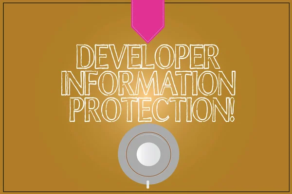 Szöveg jel mutatja a fejlesztő információk védelme. Fogalmi fénykép információk védelme érdekében fontos veszteség kávé csésze alj felső Kilátás Fénykép tükrözi a üres színes Snap tervező. — Stock Fotó