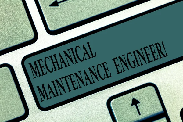 Szöveg írása mechanikus karbantartó mérnök szó. Üzleti koncepció felelős a gépek hatékonyságának billentyű szándékát, hogy hozzon létre a számítógép üzenetet, nyomja meg a billentyűzet ötlet. — Stock Fotó