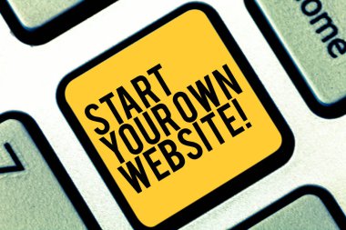 Sizin kendi web sitesi başlatmak gösterilen Not yazma. İş fotoğraf vitrine bir Kişisel Site klavye tuşuna basarak tuş takımı fikir bilgisayar ileti oluşturmak için niyet bir kartvizit uzantısı olarak hizmet.