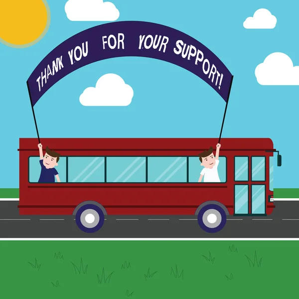 Κείμενο πινακίδα που δείχνει σας ευχαριστούμε για την υποστήριξη σας. Εννοιολογική φωτογραφία εκτίμηση ευγνώμων για τη βοήθεια που δίνεται δύο παιδιά μέσα στο σχολικό λεωφορείο κρατώντας έξω Banner με το ραβδί σε μια ημερήσια εκδρομή. — Φωτογραφία Αρχείου