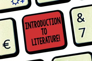 Word metin giriş-edebiyat yazma. Collegepreparatory kompozisyon sahası klavye tuşuna basarak tuş takımı fikir bilgisayar ileti oluşturmak için niyet için iş kavramı.