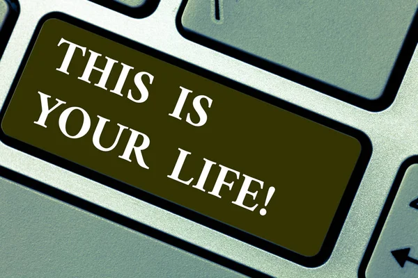 텍스트가는 당신의 인생을 작성 하는 단어. 당신이 원하는 능력을 키우고 비전 키보드 키 만들려고 의도 할 동기 부여를 위한 사업 개념 컴퓨터 메시지 누르면 키패드 아이디어. — 스톡 사진