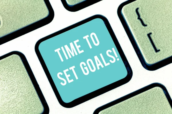 Word writing text Time To Set Goals. Business concept for Desired Objective Wanted to accomplish in the future Keyboard key Intention to create computer message pressing keypad idea. — Stock Photo, Image