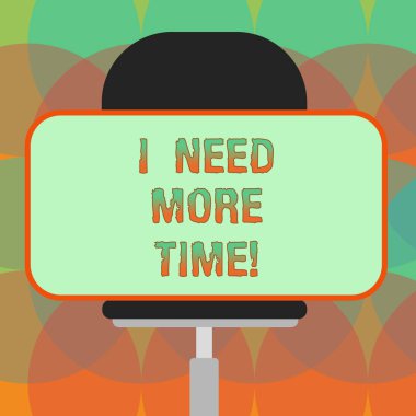 Metin yazma Word daha fazla zamana ihtiyacım var. Bir iş Exhausted bitirmek için ekstra saat ihtiyacı için iş kavramı boş dikdörtgen şekli etiket oturan yatay olarak döner sandalye üzerinde yorgun.