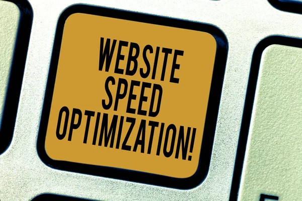 Web sitesi hız optimizasyonu yazma el yazısı metin. İş hedefleri klavye tuşuna basarak tuş takımı fikir bilgisayar ileti oluşturmak için niyet sürmeyi geliştirin Web sitenizin hızı anlam kavramı. — Stok fotoğraf