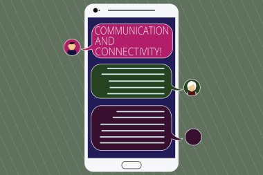 El yazısı metin iletişim ve bağlantı. Kavram anlamı sosyal bağlantıları ağ sistemleri sohbet başkanları ve boş renk konuşma balonları ile cep Messenger ekranı.