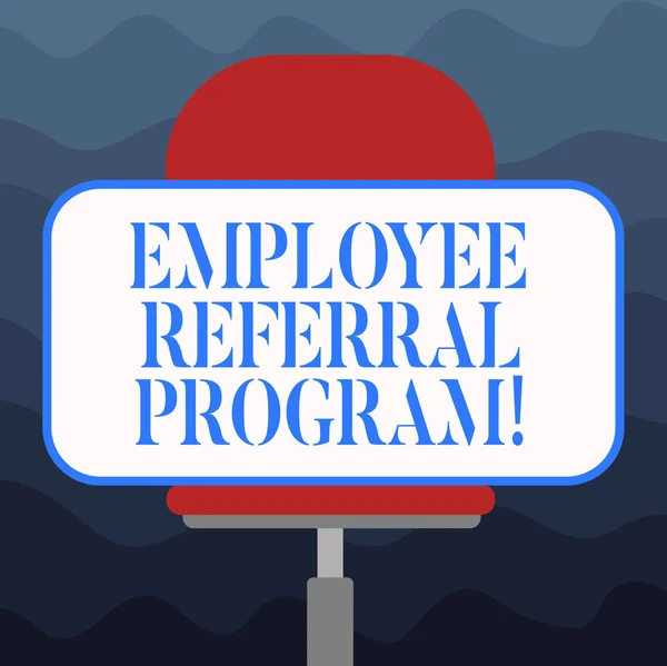 Zápis poznámky ukazující Employee Referral Program. Obchodní fotografie představí nejlepší talenty vozu ze strany zaměstnanců stávajících sítí prázdné obdélníkový tvar štítku sedí vodorovně na otočná židle. — Stock fotografie